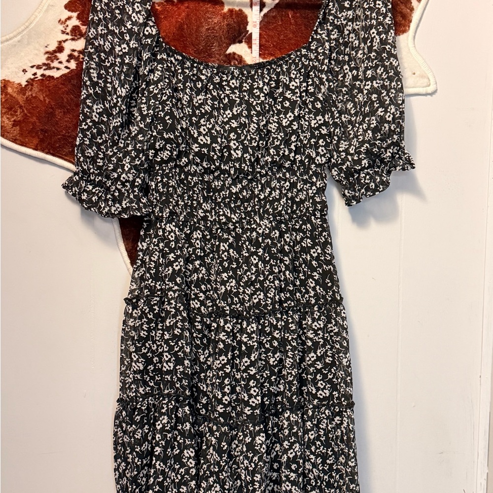 Trixxi Black and White Floral Smocked Tiered Midi Dress